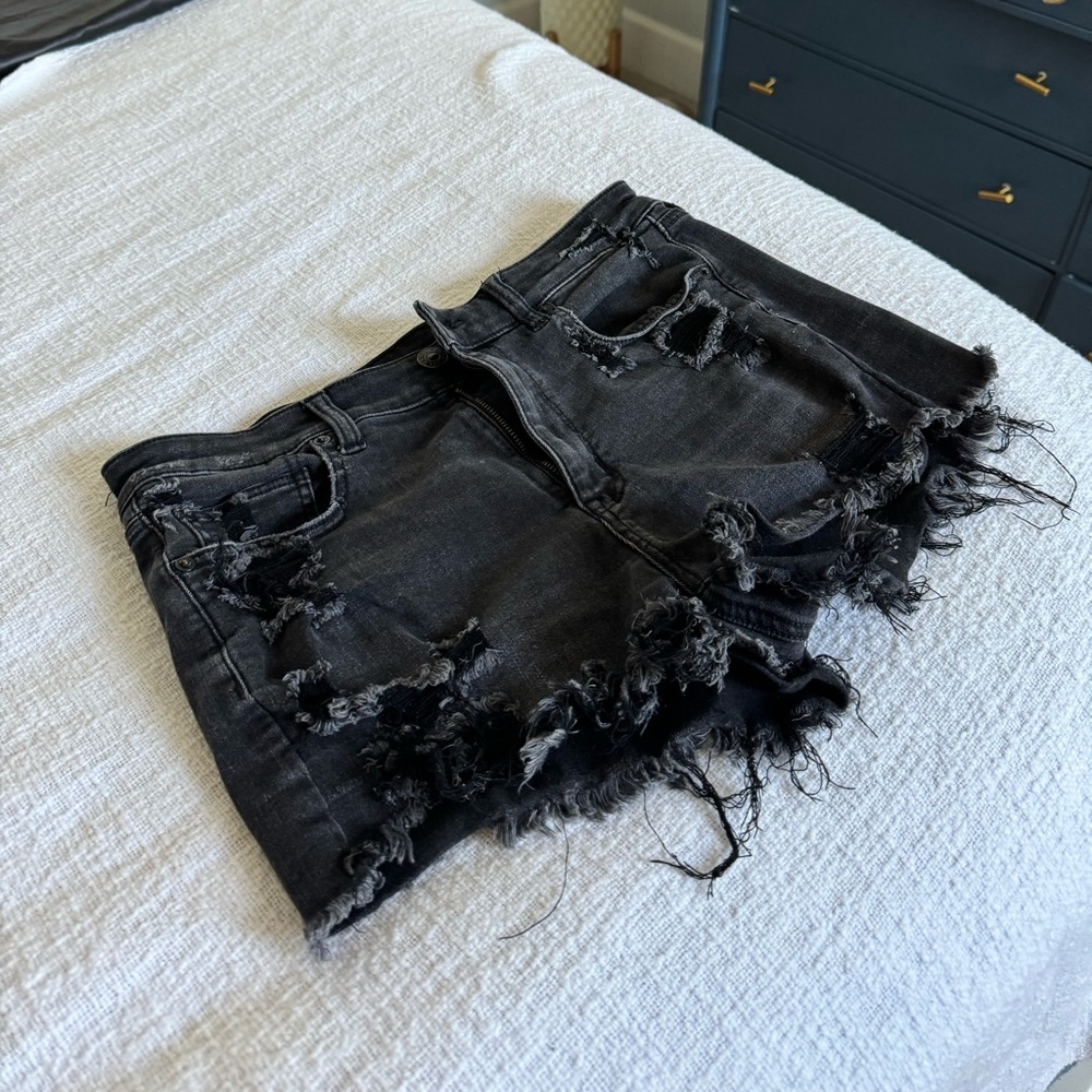 American eagle shorts distressed